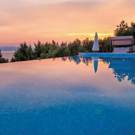 Gloria * Makarska